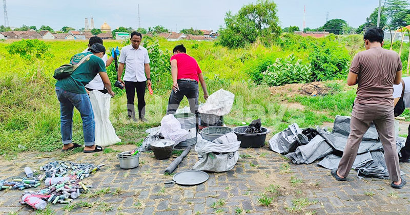 Polsek Purwodadi Pasuruan Bekuk Produsen Mercon Ilegal