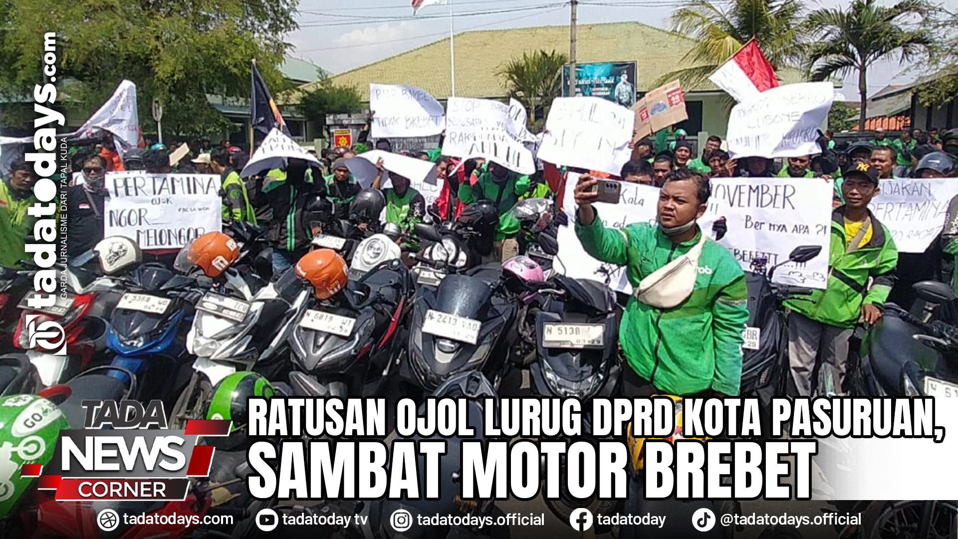RATUSAN OJOL LURUG DPRD KOTA PASURUAN, SAMBAT MOTOR BREBET