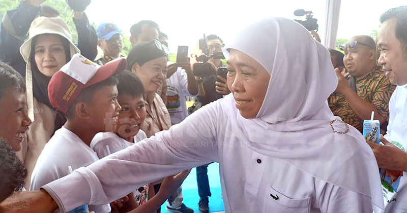 Gula Rafinasi Banjiri Pasar, Gubernur Khofifah Minta Pemerintah Pusat Bersihkan Tata Niaga Gula