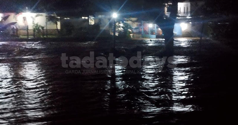 Sungai Meluap di Tiris Probolinggo, Satu Rumah Ambruk Tergerus Arus