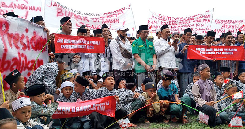 Warga 10 Desa di Nguling-Lekok Tulis Surat Terbuka untuk Presiden terkait Sengketa dengan TNI AL