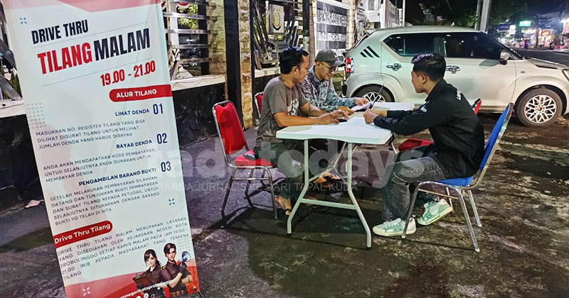 Ada Drive Thru Layanan Tilang Saban Kamis Malam di Kejari Kota Probolinggo