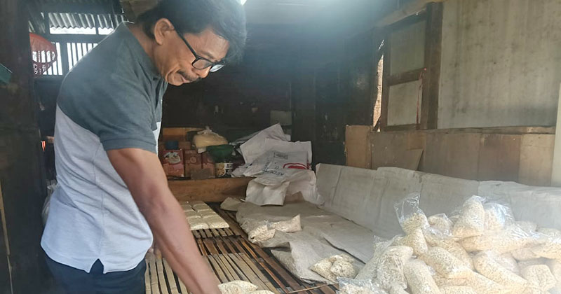 Harga Kedelai Tembus Rp 9.500, Produksi Tempe di Jember Menyusut