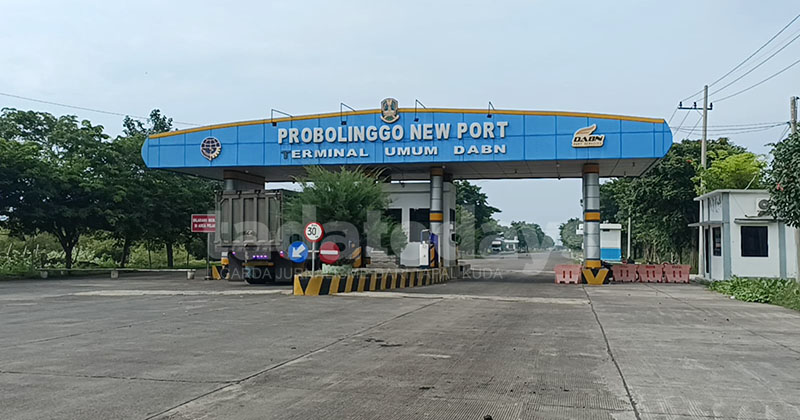 Sopir Truk Meninggal setelah Tertimpa Potongan Kayu di Pelabuhan DABN Probolinggo