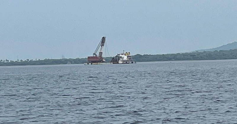 Dua Jasad Korban KMP Tunu Pratama Jaya Ditemukan Saat Evakuasi Bangkai Kapal