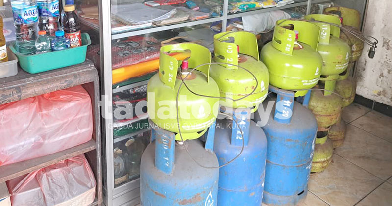 Pengecer Kosong, Pertamina Minta Warga Jember Beralih ke Pangkalan Resmi LPG 3 Kg