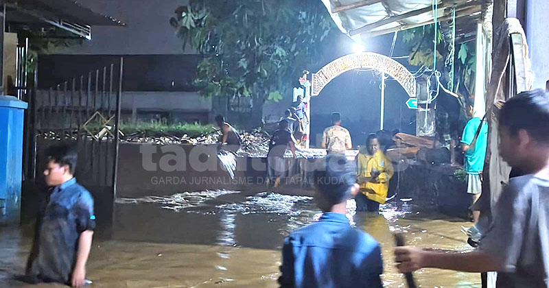 Banjir di Pasuruan, Tanggul Jebol di Gondangwetan, Ribuan KK Terdampak di Winongan dan Bangil