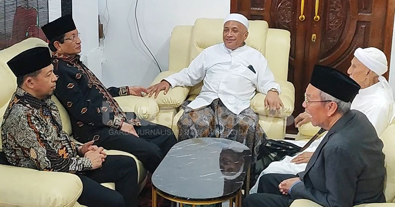 Safari Ramadan di Pasuruan, Menteri Agama Janjikan Pembinaan Pesantren Lebih Merata