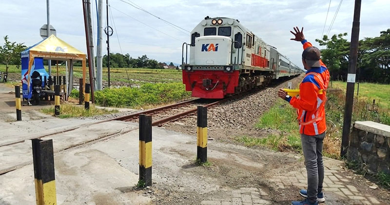 55 Perlintasan Sebidang di Wilayah KAI Daop 9 Dijaga Ekstra Saat Arus Mudik
