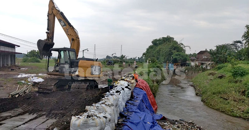 Enam Tanggul Kritis di Tiga Sungai Pasuruan Ditangani Darurat