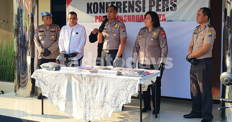 Polisi Bekuk 2 Tersangka Pencuri Motor Pak RT di Kraton Pasuruan
