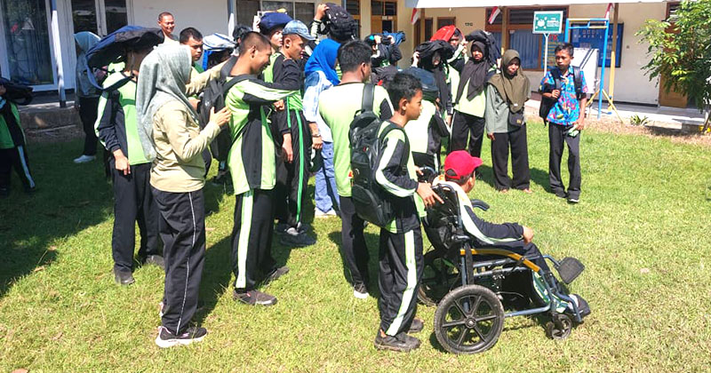 Mitigasi Bencana untuk Disabilitas, Siswa SLB-C Jember Dibekali Cara Bertahan Saat Gempa