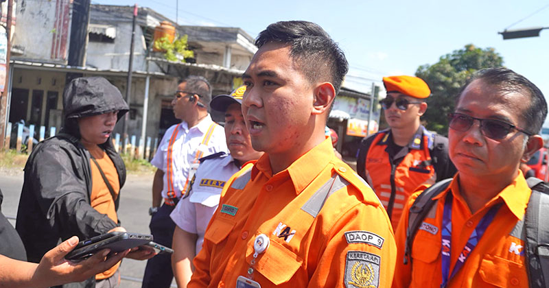 Petugas Penjaga Perlintasan Kereta Ditangkap Edar Pil Koplo, Begini Tanggapan KAI