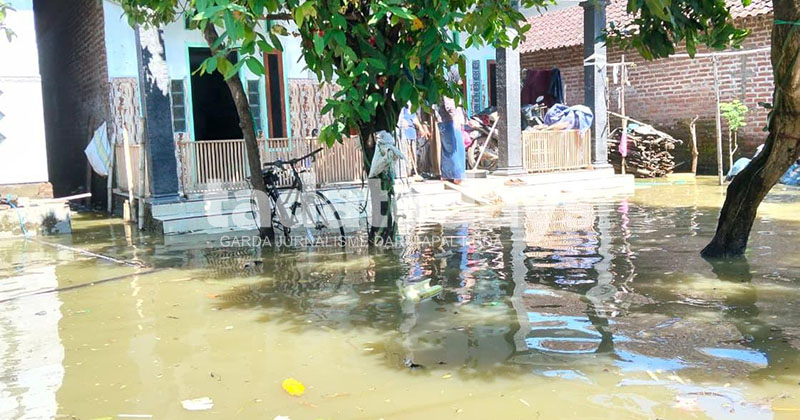 Banjir Belum Surut di Pulokerto Pasuruan, BPBD Datangkan Pompa Air