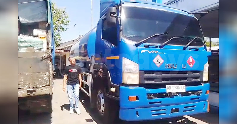 Bareskrim Polri Gerebek Gudang Diduga Penampungan Solar Subsidi di Ajung, Sejumlah Orang Diamankan