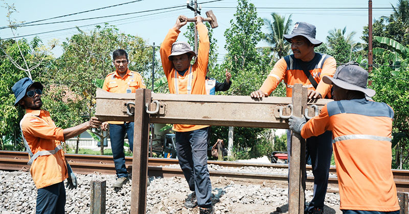 11 Perlintasan Liar di Jember Raya Ditutup