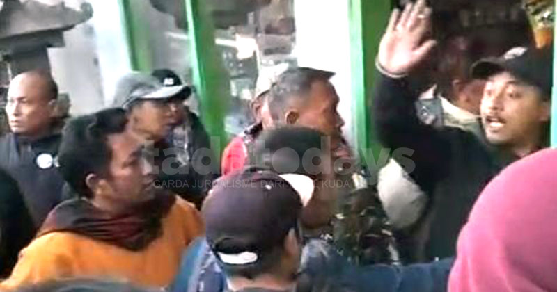 Adu Mulut di Loket Masuk Bromo Berujung Aksi Protes Sopir Jip Wonokitri