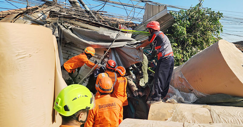 Kecelakaan Maut di Gempol Rusak Rumah hingga Toko, Kerugian Ditaksir Rp 163 Juta