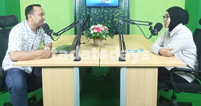 Podcast Kesehatan “Ngobras” Dinas Kesehatan Kabupaten Probolinggo Bahas Jajanan Sehat