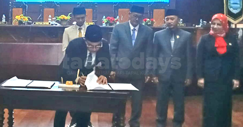 DPRD Kabupaten Probolinggo dan Pemkab Setujui Raperda Perubahan APBD Tahun Anggaran 2026