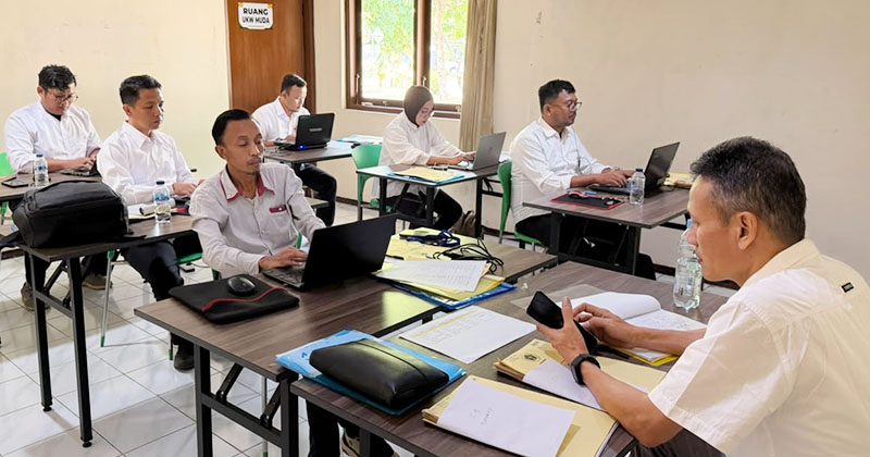 24 Wartawan Lulus UKW Angkatan LX PWI Probolinggo Raya