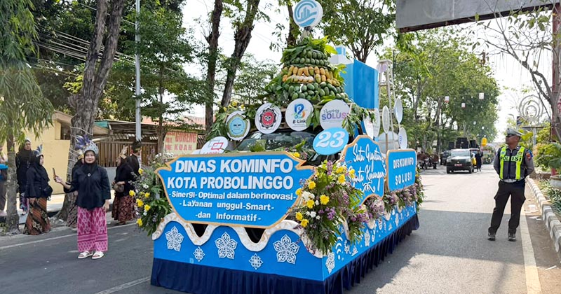 Meriah Kirab Budaya Gunungan Mangga dalam “Mango Carnival of Indonesia 2026” di Kota Probolinggo